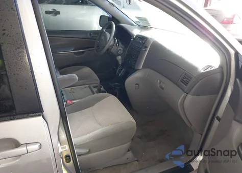 2010 Toyota Sienna Le из США, поврежденный, VIN 5TDKK4CC5AS301619